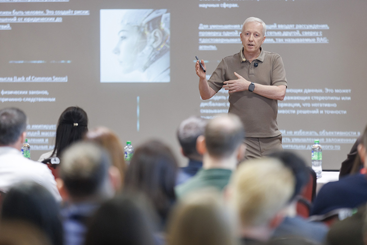 Эксперт по инновациям Борис Агатов выступил с семинаром о том, как бизнесу использовать ИИ