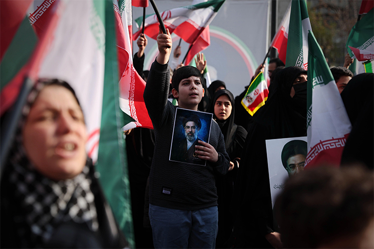 Иран «не сломлен» и готов «бороться до конца»