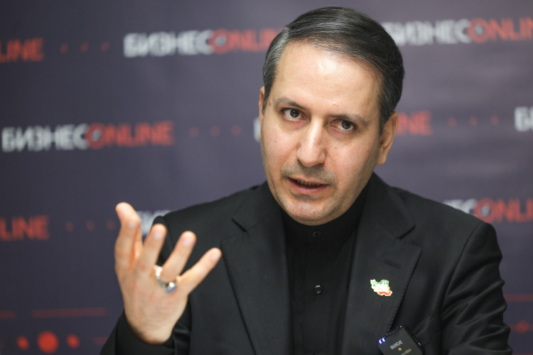 Давуд Мирзахани: «Я считаю, что нападение Америки и сионистского режима на мусульманскую страну в священный месяц Рамадан и создание нестабильности в регионе Западной Азии свидетельствует о наличии совместного заговора этих двух режимов по ослаблению и дальнейшему разрушения исламского мира»