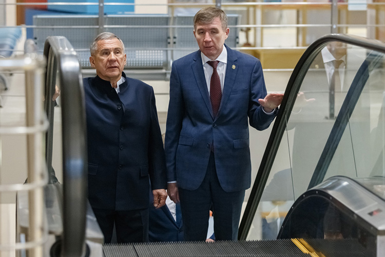 Собеседники издания подчеркивают, что продвижение халяль-повестки в Татарстане во многом связано с политической волей регионального руководства. В первую очередь речь идет о Рустаме Минниханове и Мидхате Шагиахметове