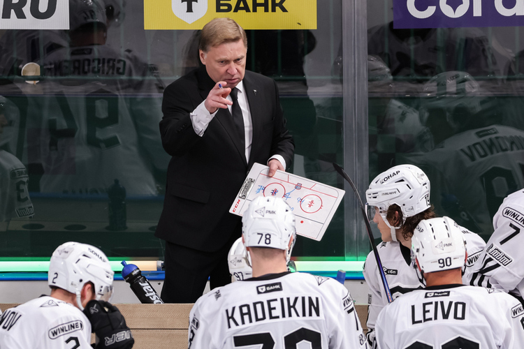 После Гру «Трактор» возглавил Евгений Корешков