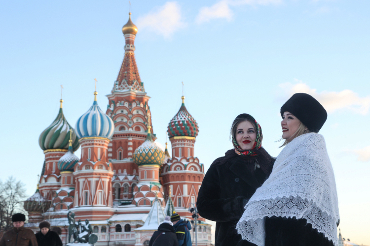 Первая тройка самых популярных направлений у туристов зимой оказалась вполне стандартной: Москва, Санкт-Петербург, Сочи. На 4-м месте оказалась Казань