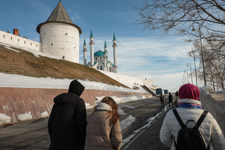 По словам Большакова, уже сейчас гости активно бронируют номера на апрель