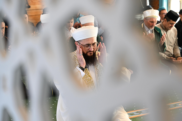 Самигуллин напомнил слова пророка: «Наилучший джихад &mdash; это борьба со своим нафсом