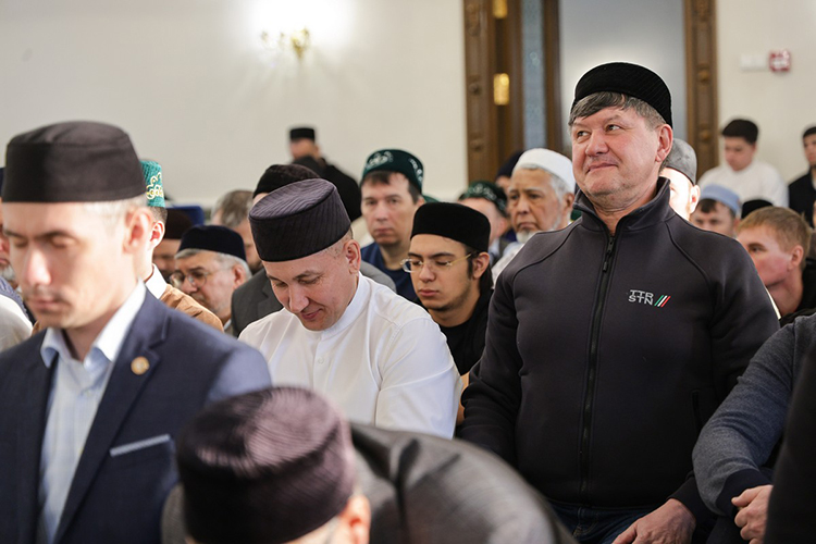 Директор ПАТП № 2 Альберт Мухаметшин подтвердил, что Рамадан прошел легко и пролетел как один миг