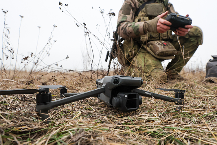 Солдат, с которого снимут статус осужденного, будет переведен в другое подразделение &mdash; мотострелки, БПЛА и пр., но службу он будет продолжать в зоне СВО