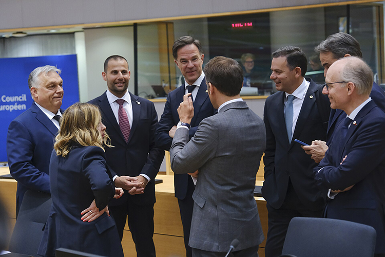 «Что до Европы, то нет никаких сомнений, что на последнем этапе избирательной кампании она будет делать все от неё зависящее, чтобы Виктор Орбан провалился»