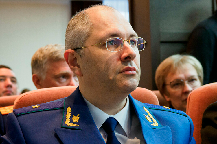 Последним, кто покинул службу, стал первый зампрокурора РТ Алексей Заика