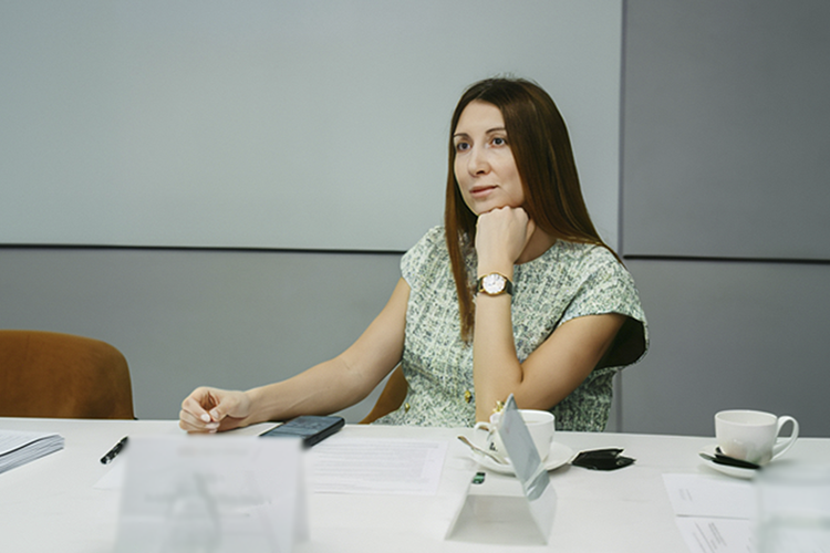 Рада Бараненкова призналась, что стала не просто агентом для своих клиентов, а «подругой-риелтором», которая знает имена их детей и возраст собаки или кота