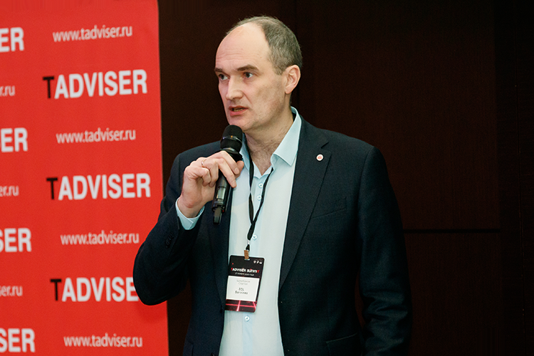 Сергей Щербаков: «Можно купить сервера, которые будут отлично греть воздух, но использоваться будет только 20% мощности, поскольку данных для моделей нет. Но и обратное тоже верно &mdash; если не будет вычислительных мощностей, то это будет ограничением для развития и использования ИИ»