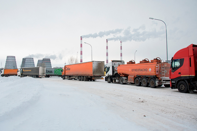 Продажи средних грузовых автомобилей массой от 3,5 до 16 т, по данным «Автостата», за февраль упали на 27% до 850 единиц в сравнении с аналогичным периодом прошлого года