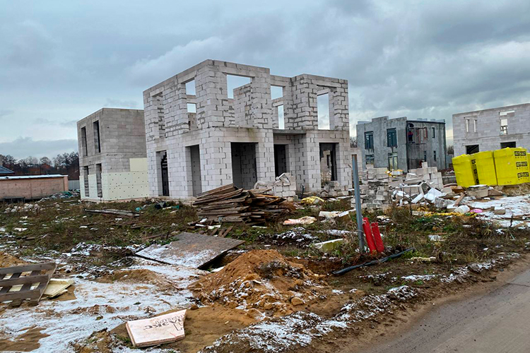 Не решается вопрос и в крупнейших регионах, таких как Московская область