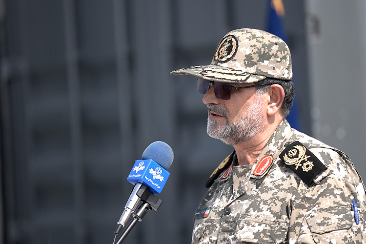 Новая потеря среди иранского генералитета. Израильская газета The Jerusalem Post сообщила о смерти в портовом городе Бендер-Аббас командующего военно-морскими силами КСИР Ирана контр-адмирала Алиреза Тангсири