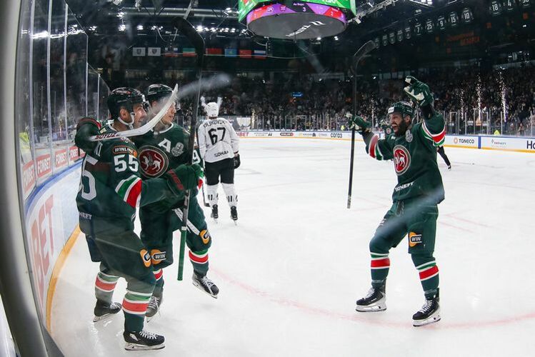 Александр Хмелевский, Кирилл Семенов и Нейтан Тодд