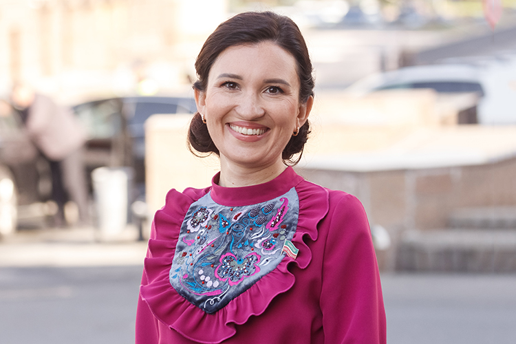 На работу в дистанционном формате перешла и школа, которую открыла в Дубае генеральный директор АНО «Бала-Сити» Альбина Насырова