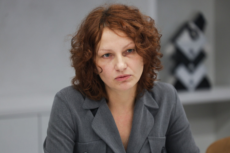 Анастасия Кий: «У нас создали целую структуру &mdash; фонд „Защитники Отечества“. Многие вопросы можно решать через них. А не так, как мы сейчас &mdash; каждый пытается своим маленьким кругом эту проблему решить»