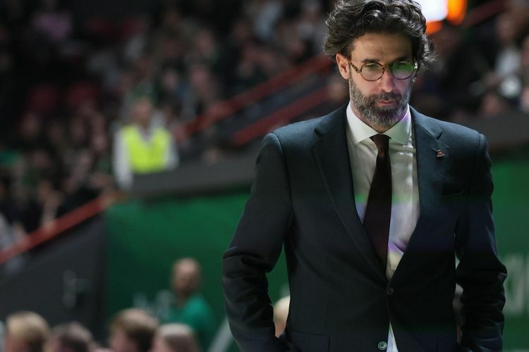 Новый главный тренер «Локомотива» Томислав Томович впервые приехал в Казань в таком качестве