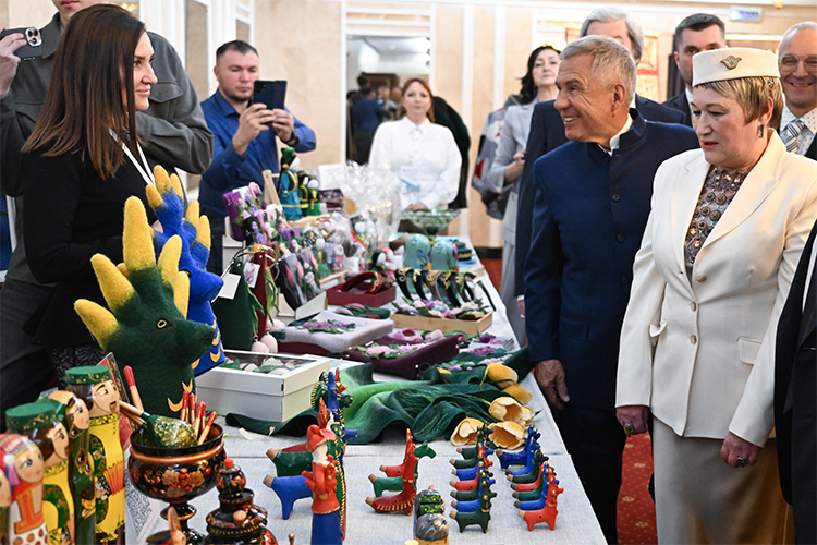 Всероссийский сход предпринимателей татарских сел традиционно собирает представителей агробизнеса со всей страны. В этом году в Казань съехались 450 делегатов из 37 регионов России