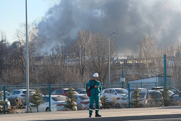 «Думала, это какое-то землетрясение»: что известно о пожаре на НКНХ?