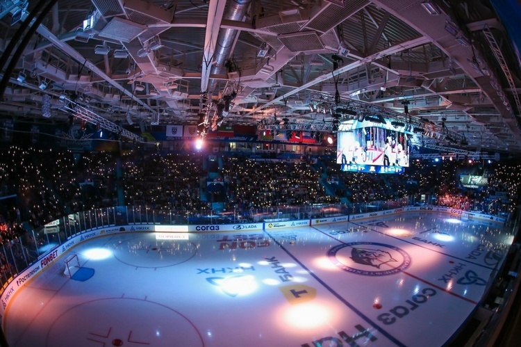 Полные трибуны в Нижнекамске