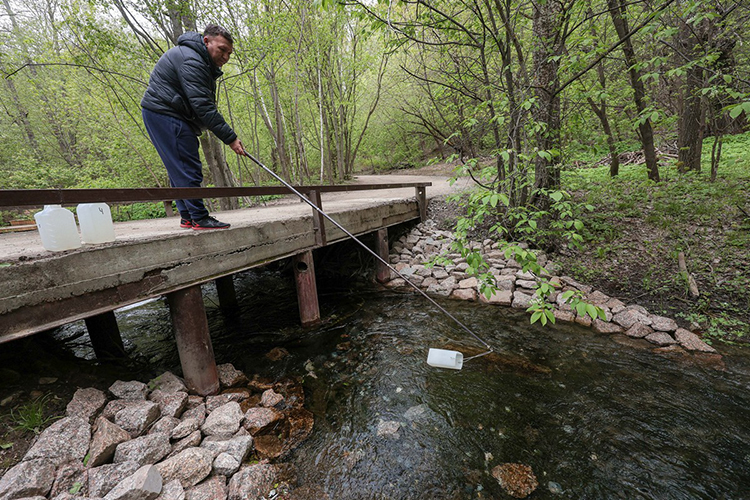 Помимо облагораживания парковых зон, «Татмелиоводстрой» займется работами, соответствующими профилю компании. За 622 млн рублей фирма займется очисткой дна водных объектов