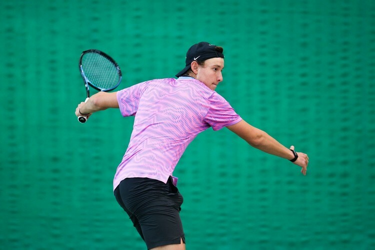 Илья Мосолкин выиграл «бронзу» в мужском турнире и вместе с Асадуллиным стал победителем парного турнира