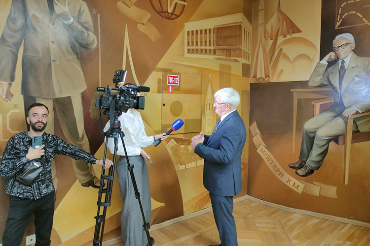 По словам Марата Багаутдинова, творчество поэта изучается в школах и вузах, а сам музей уже на протяжении 20 лет остается точкой притяжения для студентов и школьников