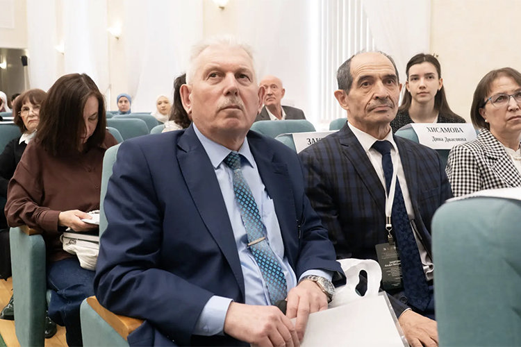 Главный научный сотрудник Института татарской энциклопедии и регионоведения АН РТ Рамил Исламов