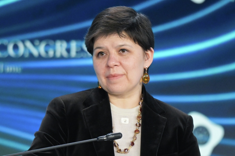 Юлия Дьякова напомнила, что в Советском Союзе наука занимала лидирующие позиции, 40 лет назад наши ученые создали полностью автоматизированный беспилотный космические аппарат «Буран», который до сих пор никто не повторил