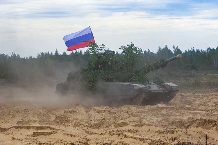 «Мое мнение такое: надо развивать юг, потому что даже в случае заключения какого-то перемирия либо еще чего-то все равно основная позиция у нас &mdash; это Донбасс»