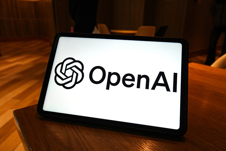 OpenAI привлекла рекордные $122 млрд инвестиций