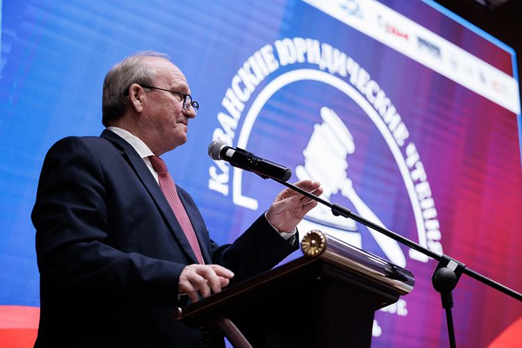  <font color="#242424">Ильгиз Гилазов: «Мы видим, как конституционный контроль на региональном уровне становится действенным механизмом защиты прав граждан»</font> 