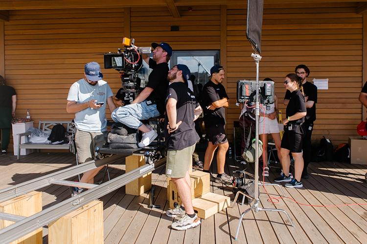 «Я отслеживаю все новое, что выходит за неделю. Поэтому я в курсе всего, что происходит в отрасли создания контента»