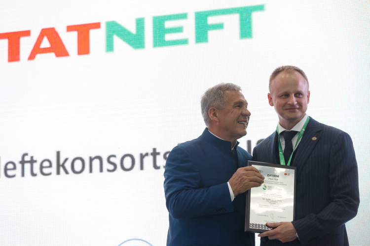 За цифровую трансформацию «Татнефти» отвечает заместитель генерального директора по цифровому развитию Евгений Звездин