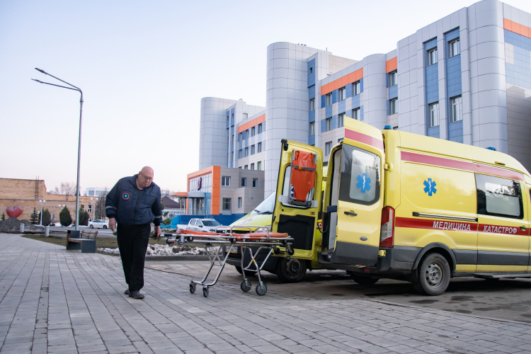 По состоянию на утро 6 апреля на стационарном лечении находится еще 25 пострадавших: 10 из них в больницах Москвы, 6 &mdash; в Республиканской клинической больнице, еще 9 человек &mdash; в Нижнекамской центральной районной многопрофильной больнице