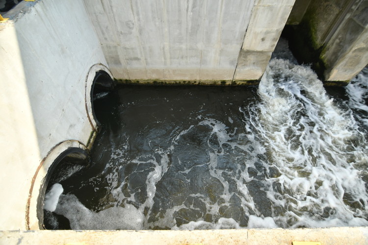 Непрерывный мониторинг организован за состоянием Ноксы и Киндерки &mdash; там установлены специальные гидрологические посты под мостами