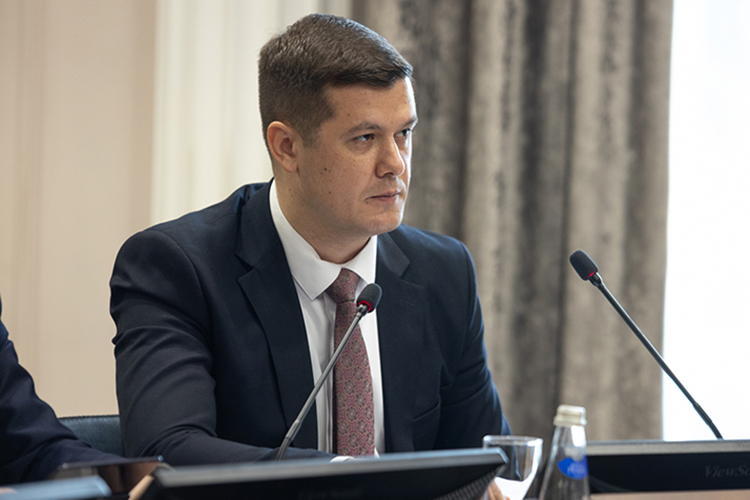 Несколько заявок на подтопления поступило от жителей жилмассива Ягодная слобода, рассказал и. о. главы Кировского и Московского районов Айдар Сагетдинов