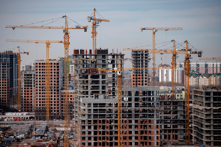 Выдано 654 разрешения на строительство на общую площадь в 6,1 млн кв. метров. Это на 19% выше показателя 2024 года