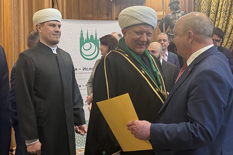 Глава духовного собрания мусульман России (ДСМР) Альбир Крганов