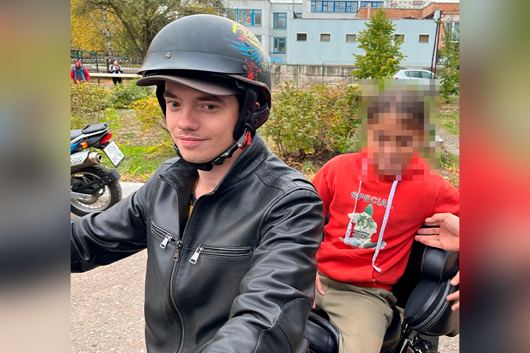 «Александр был очень жизнерадостным, всегда стремился узнавать новое»