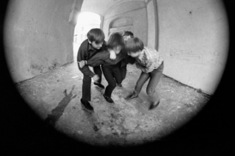 За 20 лет количество подростков, совершивших преступления, снизилось почти в 4 раза: с 837 участников в 2006 году до 221 в 2025 году