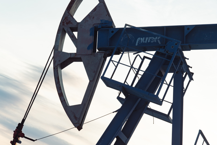 Если в январе – феврале нефтяные компании Татарстана отгрузили продукции на 162,5 млрд рублей, то в аналогичном периоде текущего года &mdash; 93,8 млрд рублей