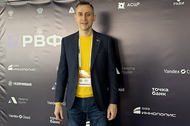 Роман Забродин &mdash; сооснователь АО «Агредатор». Его компания обеспечивает «последнюю милю» от бизнеса до госсервисов, помогая сократить издержки на соответствие регуляторным требованиям