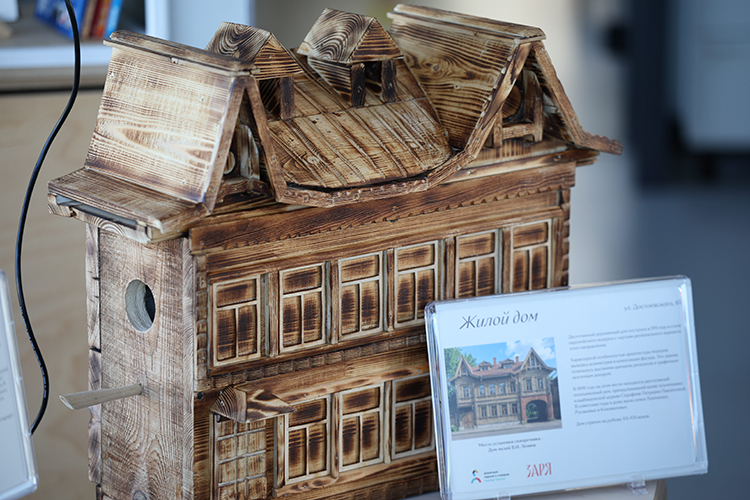 «Птичьи домики нескольких видов изготовили по инициативе ЖК «Заря»