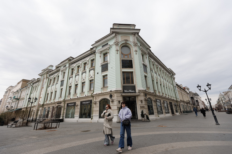 «Доходный дом» по ул. Баумана 52/7, как стало известно «БИЗНЕС Online», решено приспособить под гостиницу