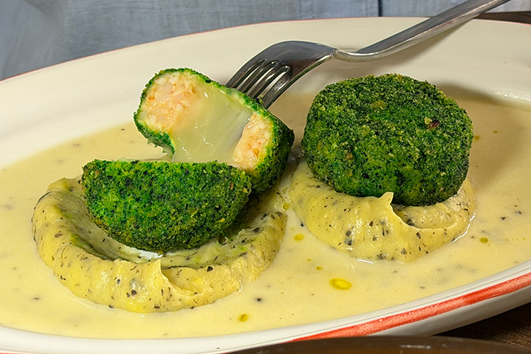 Green-панировка &mdash; фисташки неоново-зеленого оттенка, которые дают и текстуру, и яркий визуальный акцент