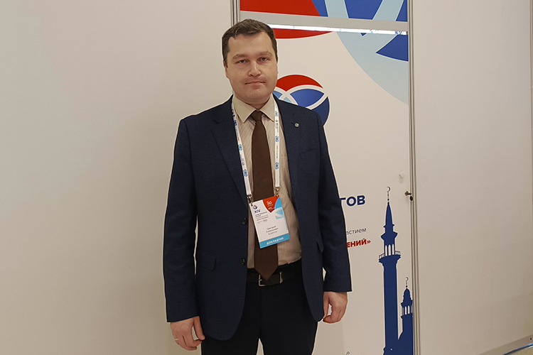 «Любое узкопрофильное учреждение &mdash; онкологическое, фтизиатрическое &mdash; будет проигрывать многопрофильным центрам», &mdash; считает руководитель центра торакальной хирургии Санкт-Петербургского НИИ Фтизиопульмонологии Григорий Кудряшов