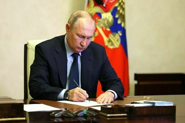 Ровно в 22:00 появился релиз о том, что Москва готова на временное прекращение огня