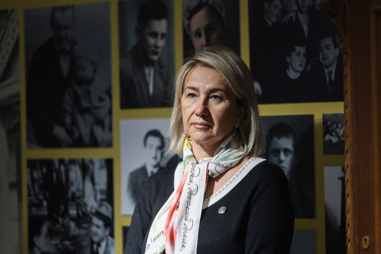 Нынешнее решение Аюповой выглядит ее очередным наступлением на Фарида Бикчантаева, возглавляющего союз театральных деятелей РТ