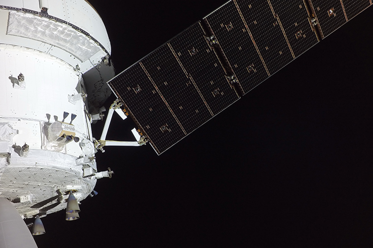 «Если полет завершится успешно, это докажет, что космическая отрасль США готова к тому, чтобы их страна сможет доставить на окололунную орбиту все, что нужно для создания полноценной лунной базы»